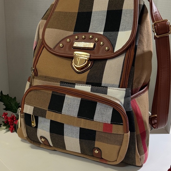 Backpack- 🎒 - Picture 7 of 9